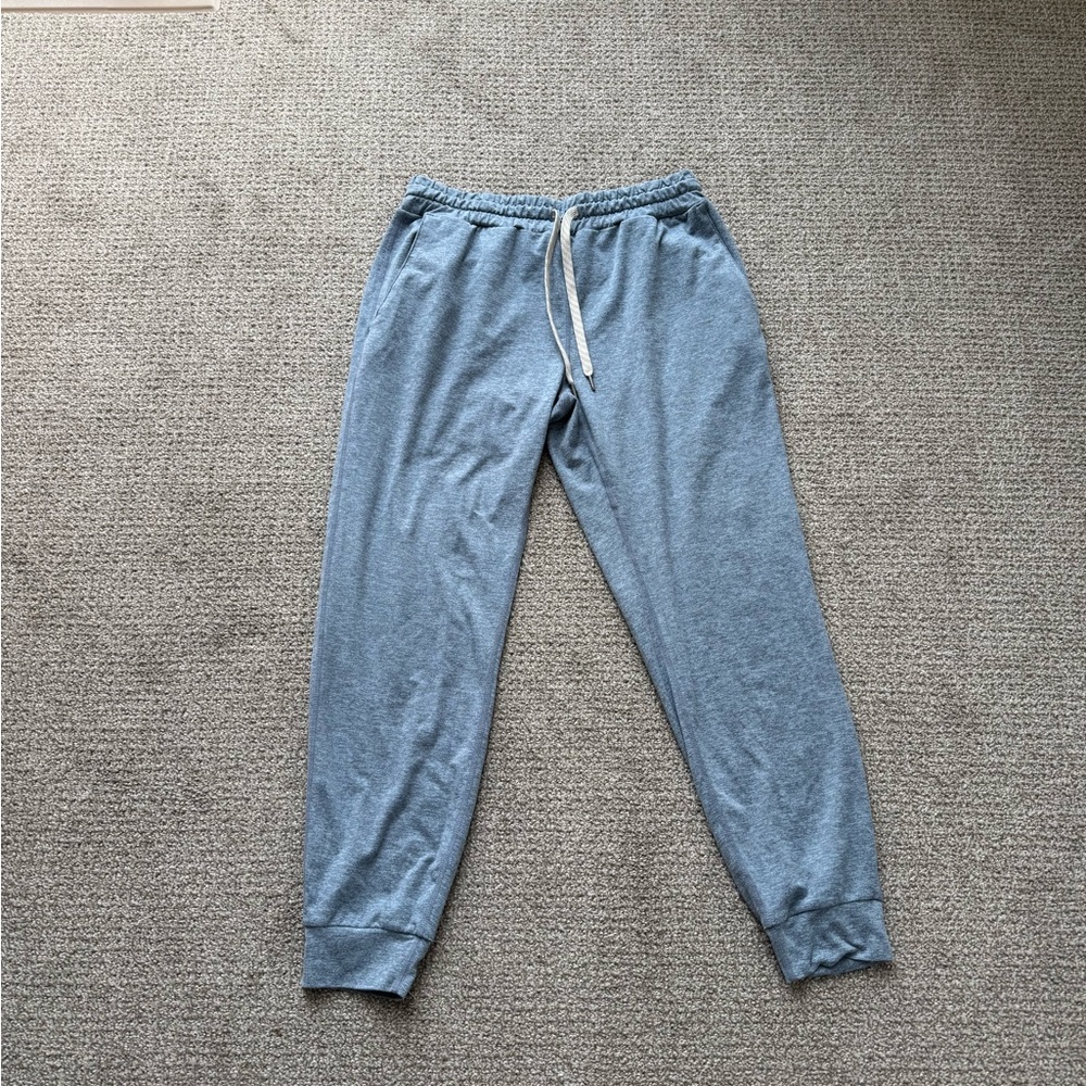Like New Vuori Performance Joggers Size Small
